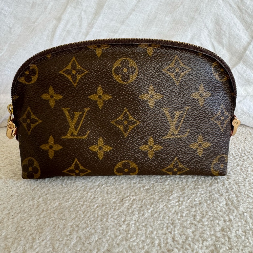Louis Vuitton Cosmetic Pouch PM in Monogram canvas